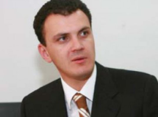Ghiţă a vorbit cu Ponta şi nu îl mai pomeneşte pe Antonescu în atacurile sale